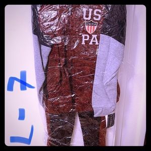 juego de pants y chamarra para niño